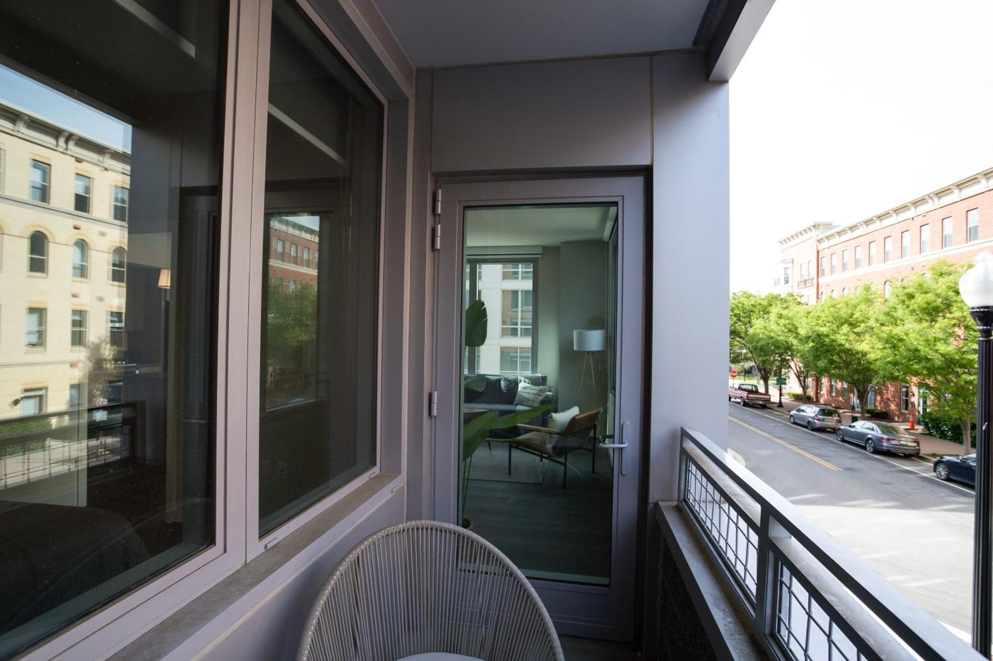 Stylish Condo At Clarendon With Rooftop Views Арлінгтон Екстер'єр фото